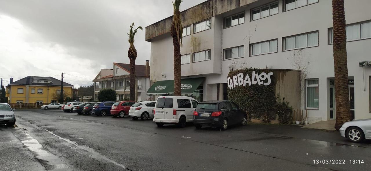 Hotel Os Carballos Sigueiro Buitenkant foto